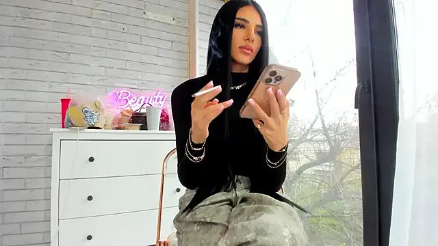 Britney_Charm_ — Orgasmic #Squirt ! Shaking cumshow! domi