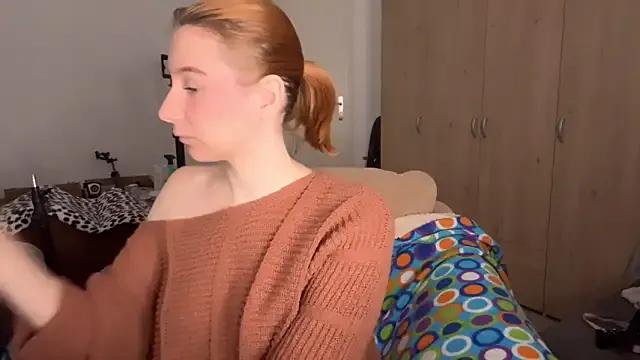 Freechat Caliiie-of on StripChat