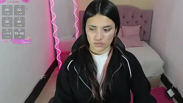 Chiara_tay — STRIPTIS X NUDEK