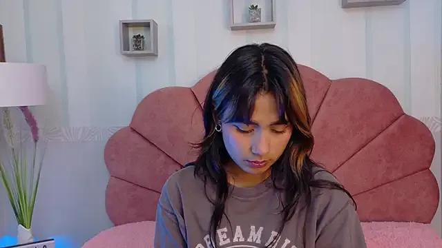 Freechat Conejita_420 on StripChat