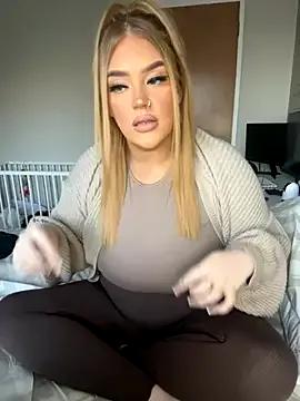 CurvyGirlMyla — TAKE OFF CLOTHES 