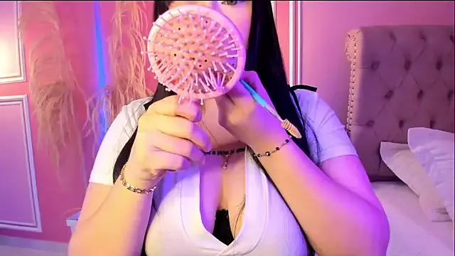 Freechat DanielaRuizz on StripChat