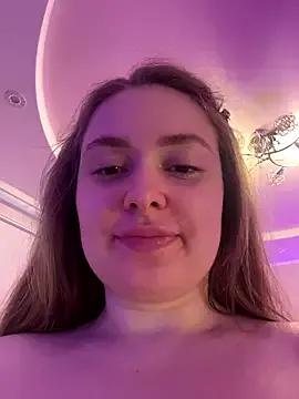 Freechat DeniMilkyyyyy on StripChat