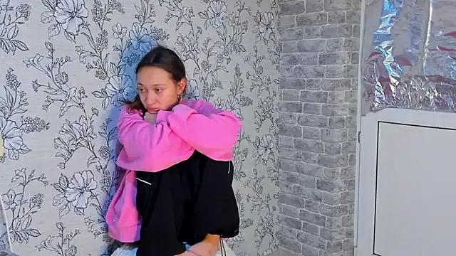 EllaSky_xoxo on StripChat 