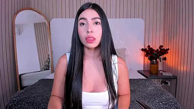 EmelyParker on StripChat 