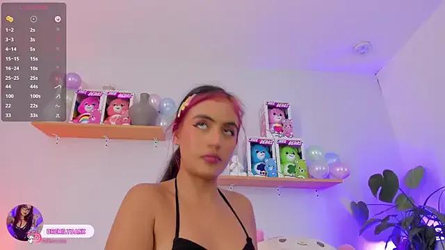 StripChat emily_bank is Freechat emily_bank — Sloppy FootJob