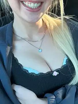 emilypeperoni — IG: Emilypeperoni 