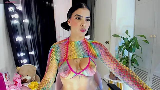 Freechat EmmaRusellx on StripChat