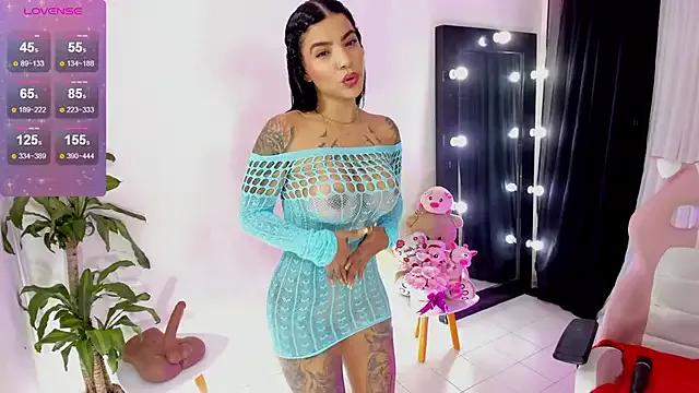 Freechat EmmaRusellx on StripChat