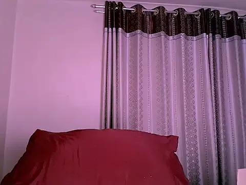 Freechat eroticbeauty37 on StripChat