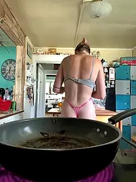 Freechat Esteem369 on StripChat