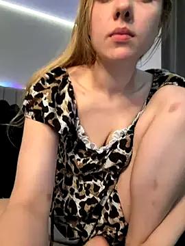 Freechat freiiaflower on StripChat