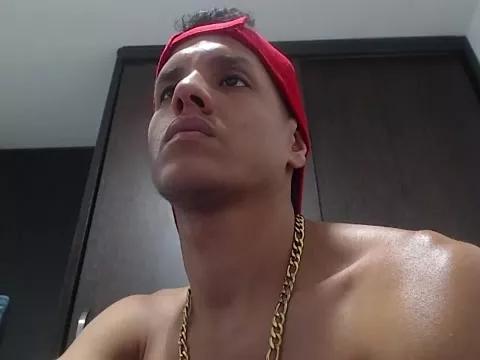 Freechat GaboReyes on StripChat