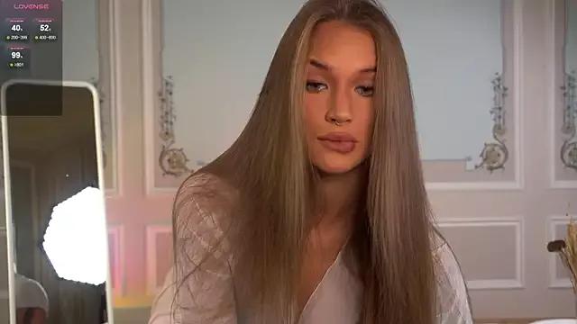 happywhores on StripChat 