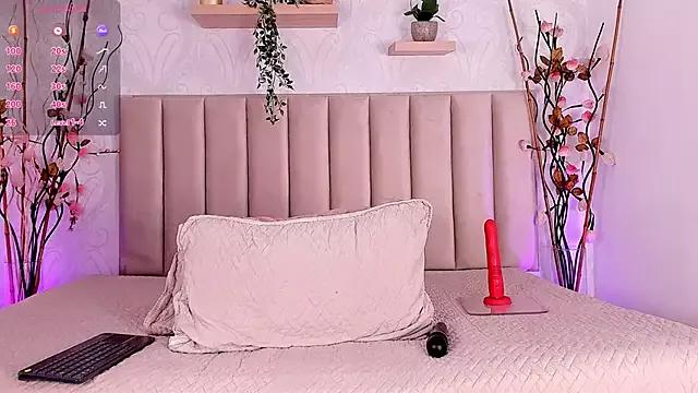 Freechat ivone_adams on StripChat