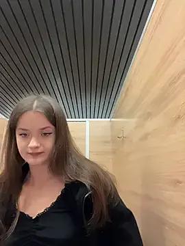 Freechat KittyQueeny on StripChat