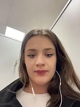 Freechat KittyQueeny on StripChat