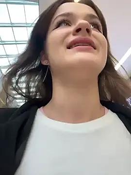 Freechat KittyQueeny on StripChat