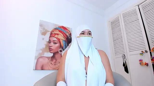 Layla_arabelle on StripChat 