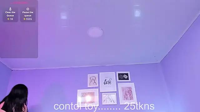 Freechat lucrecia_sucker on StripChat