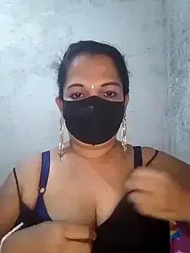 Freechat Madu_HotSL on StripChat