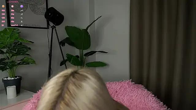 Freechat MarciDarugar on StripChat