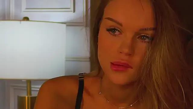 MarilynNova — doggy