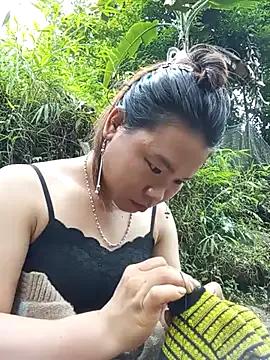 Freechat may-squirl on StripChat