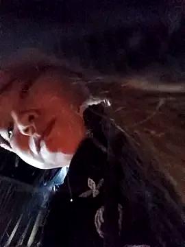 Freechat may-squirl on StripChat