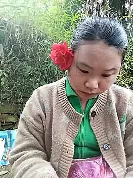 Freechat may-squirl on StripChat