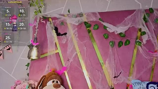 MilleyJones on StripChat 