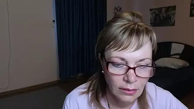 Miss_Moren on StripChat 