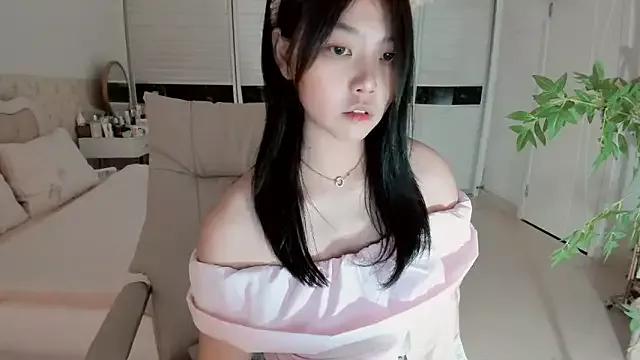 Miu1_girl on StripChat