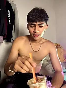 Freechat Myke_hotxxx on StripChat