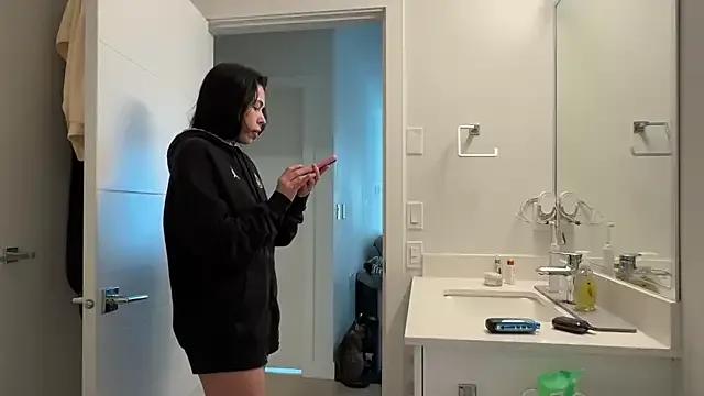 NattyFierros on StripChat 