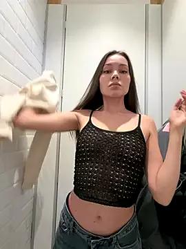 nicole111 — Spit on pussy and tease