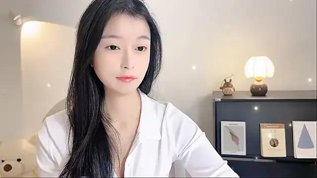 Freechat Onechestnut on StripChat