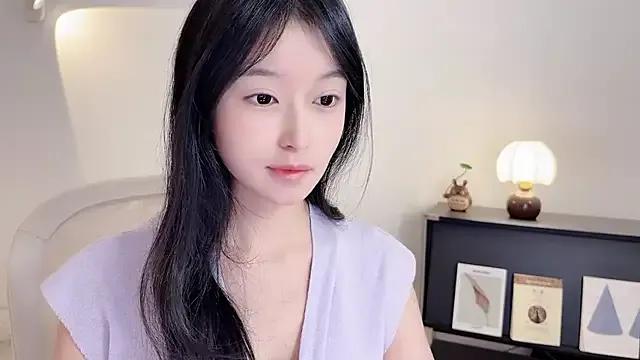 Freechat Onechestnut on StripChat