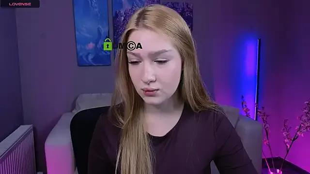 Freechat playful_sophie on StripChat