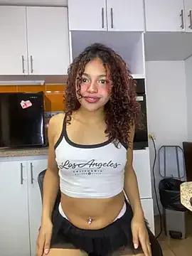 Freechat PrettyLia on StripChat