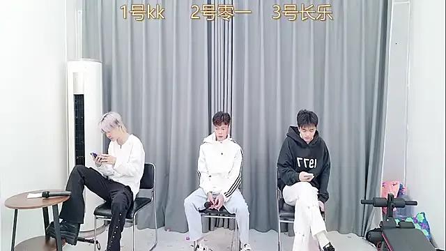 QYBOYS_003 — Freechat on StripChat