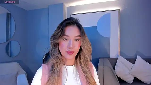 Freechat RebeccaHudson on StripChat