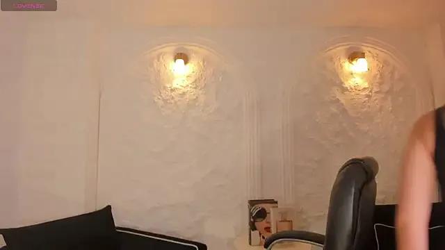 Freechat RebeccaHudson on StripChat