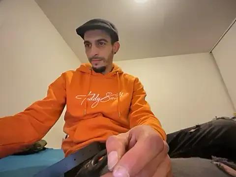 Freechat Rebeu313 on StripChat