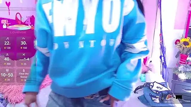 sara_caplerx on StripChat 