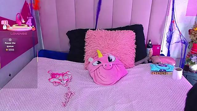 sara_caplerx on StripChat 