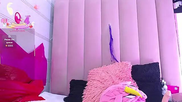 sara_caplerx on StripChat 