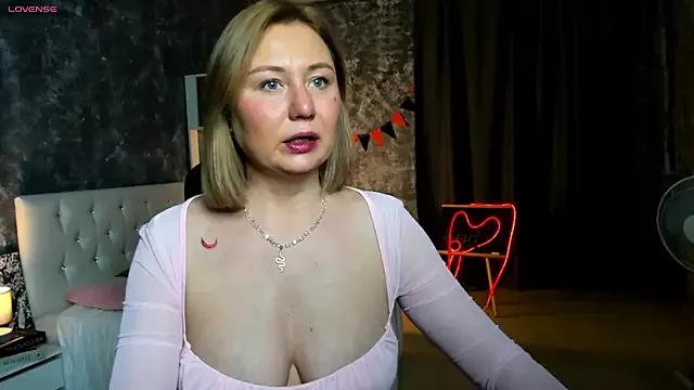 Freechat scent__of_woman on StripChat