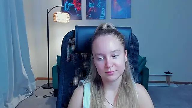 Freechat SoonMoor on StripChat