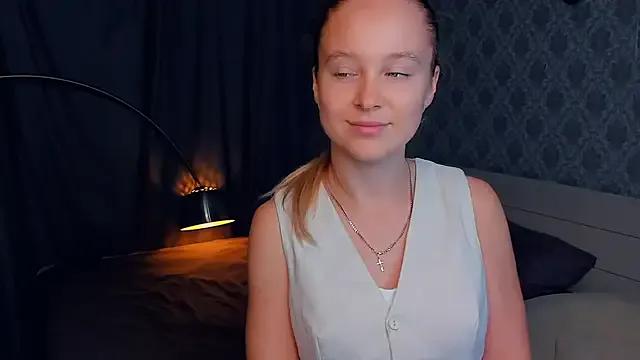 Freechat SoonMoor on StripChat